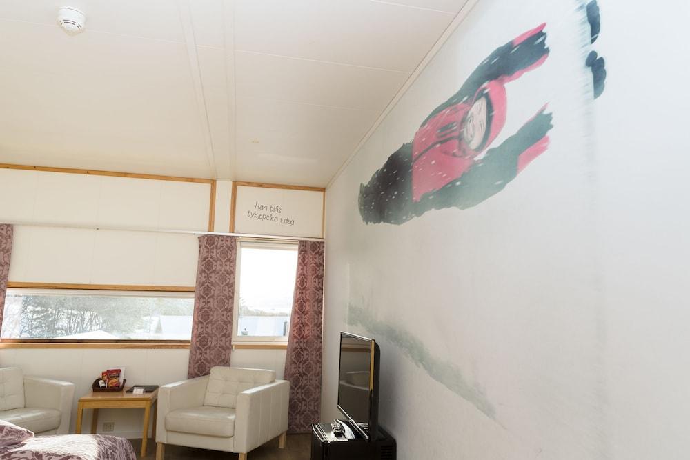 Tjeldsundbrua Hotel Skanland エクステリア 写真
